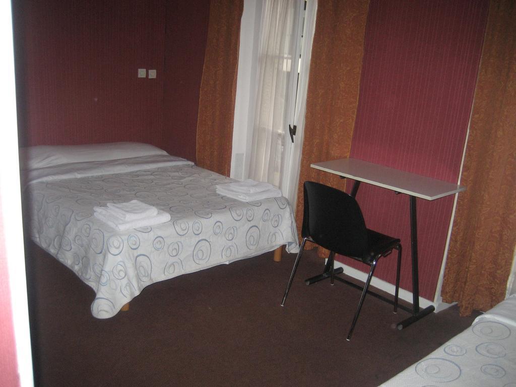 Hotel Meteore パリ 部屋 写真