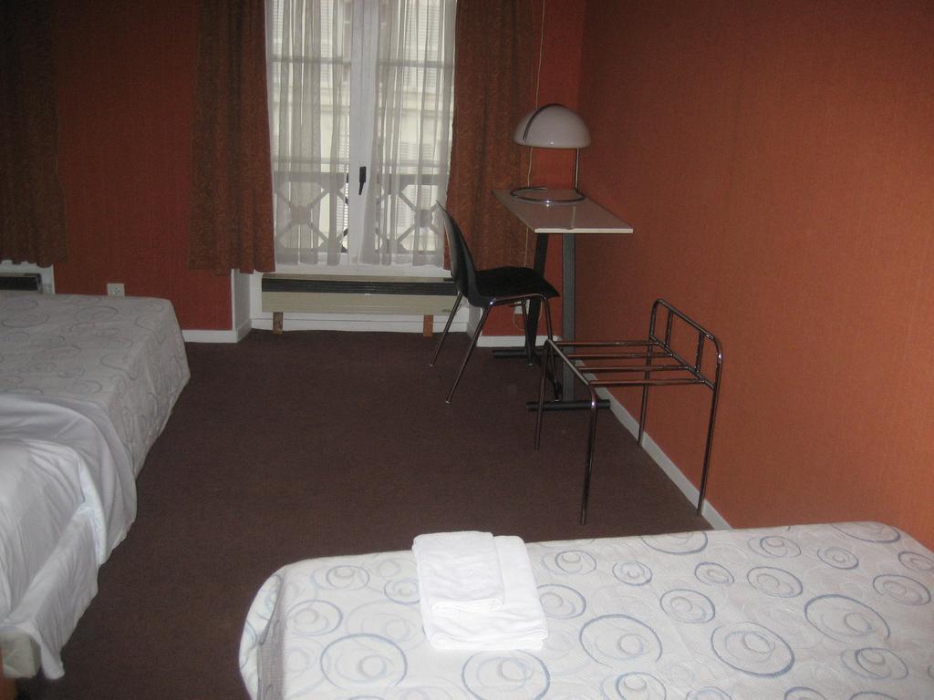 Hotel Meteore パリ 部屋 写真