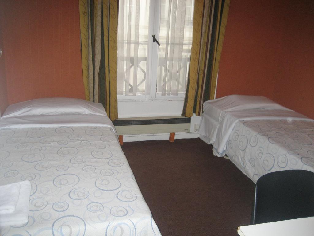 Hotel Meteore パリ 部屋 写真